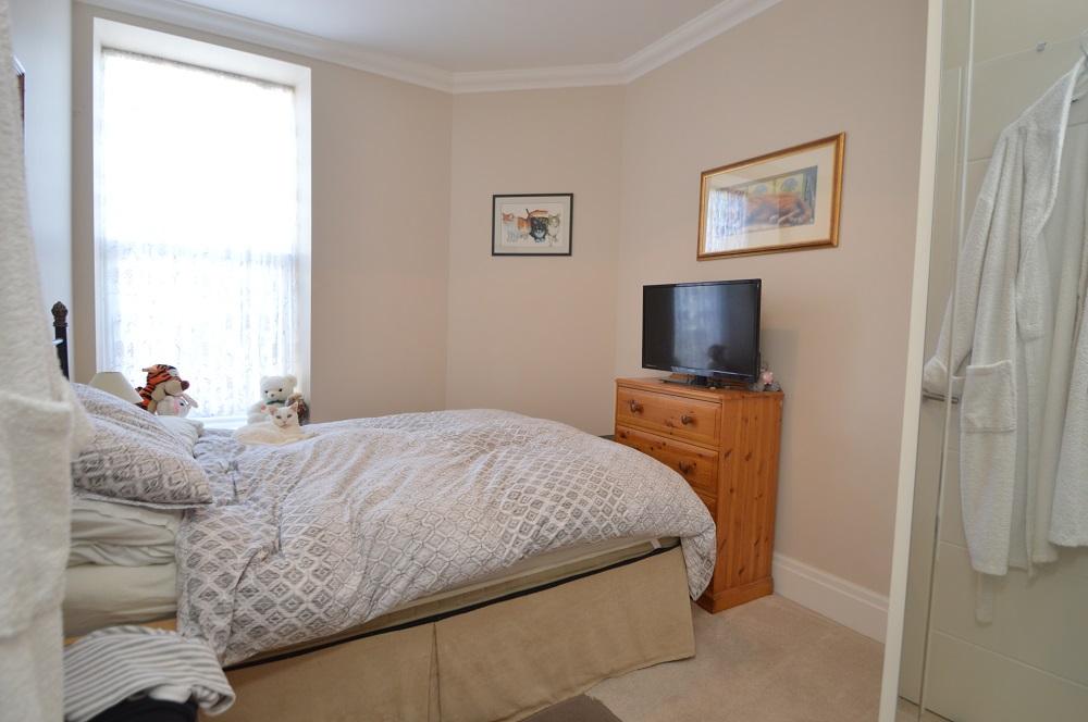 1 Bedroom Flat For Sale in Ashburnham Road, Hastings, East Sussex, TN35