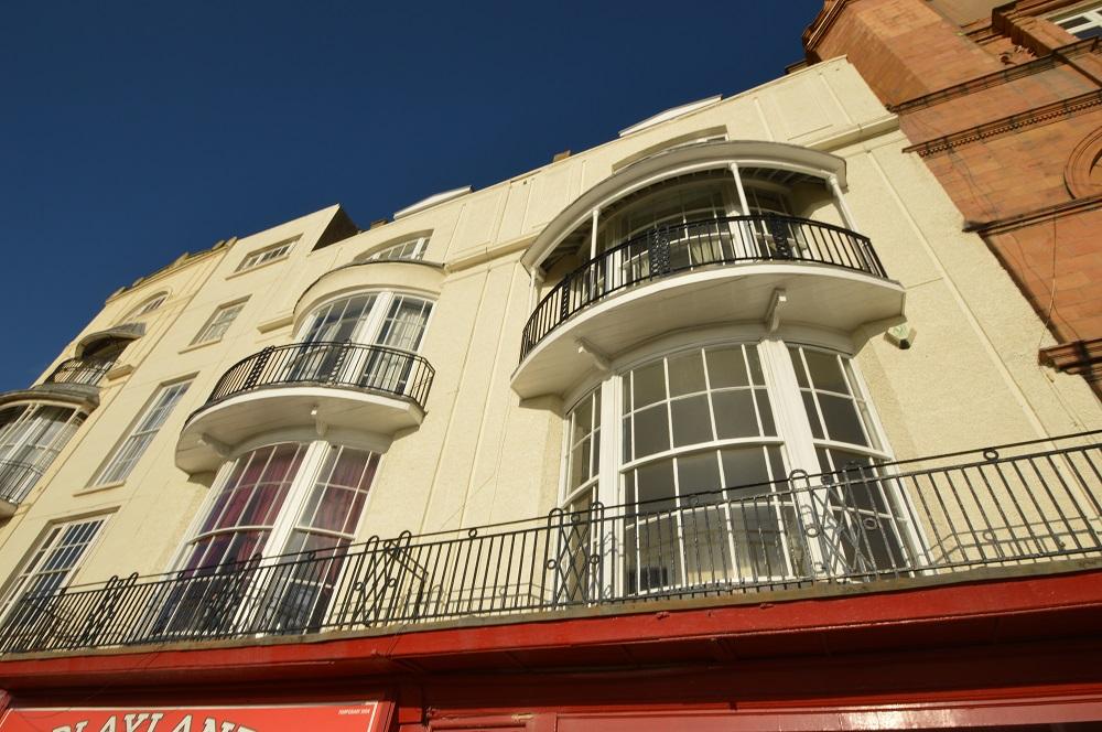1 Bedroom Flat To Let in Pelham Place, Hastings, East Sussex, TN34 3AD