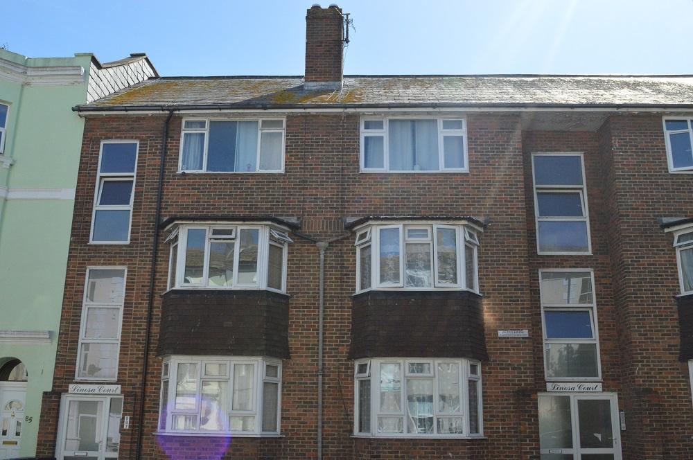 2 Bedroom Flat For Sale in Pevensey Road, Eastbourne, East Sussex, BN22